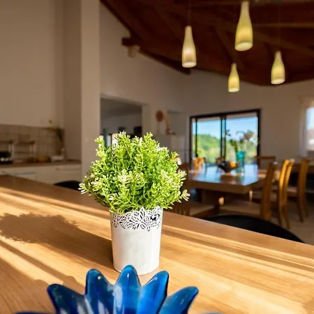 Arton Heated Swimming-pool *