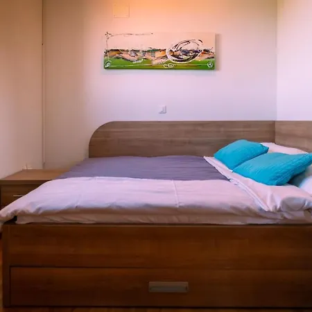 Villa Arton Heated Swimming-pool *