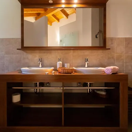 Villa Villa Arton Heated Swimming-Pool *