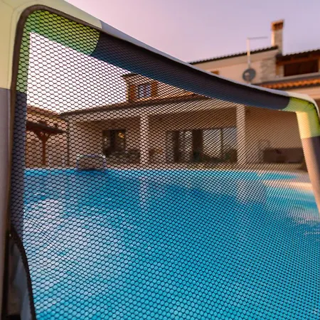 Villa Arton Heated Swimming-pool Žminj