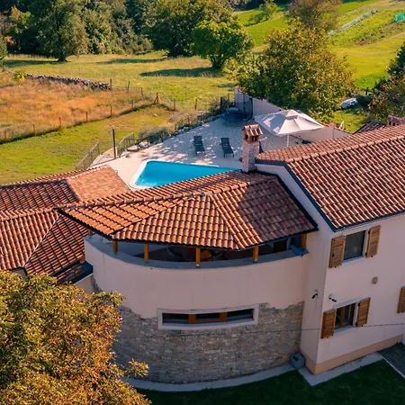 Vila Arton Heated Swimming-pool