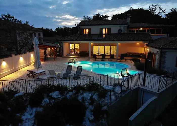 Вилла Arton Heated Swimming-pool Zminj