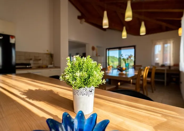 Arton Heated Swimming-pool *