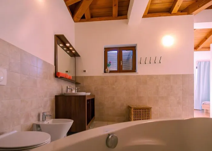 别墅 Arton Heated Swimming-pool Žminj