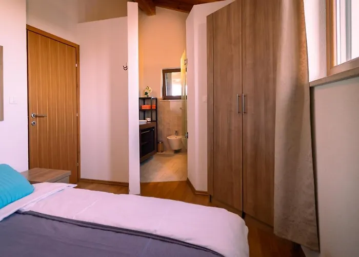 Arton Heated Swimming-pool