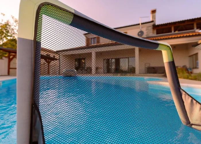 别墅 Arton Heated Swimming-pool Žminj