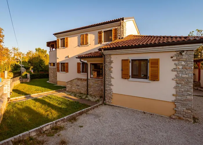 Arton Heated Swimming-pool