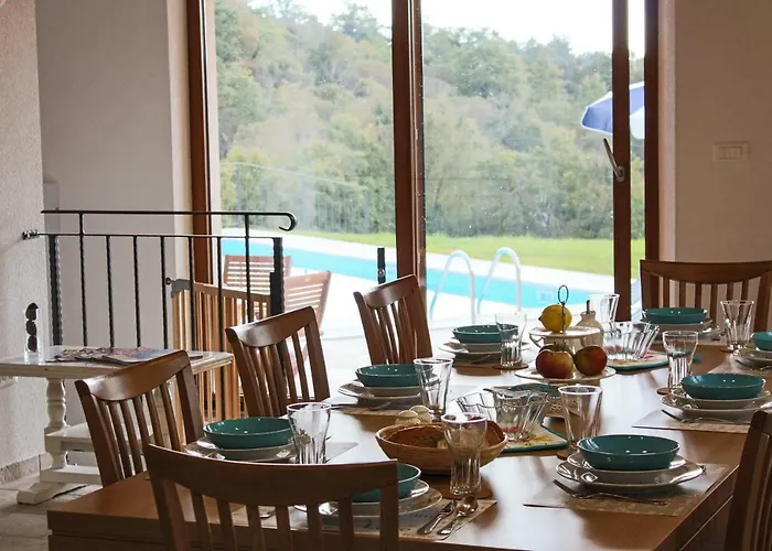 Arton Heated Swimming-pool Вилла