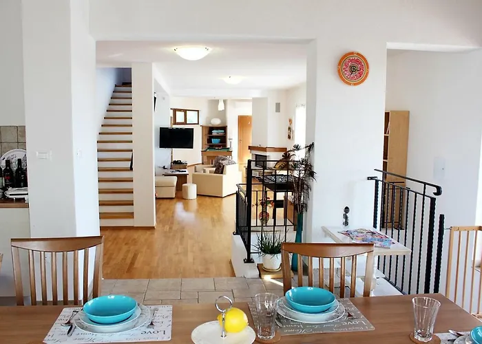 Вилла Arton Heated Swimming-pool